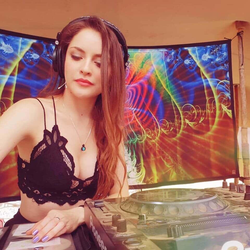 Sunday Sundowner thumb 3