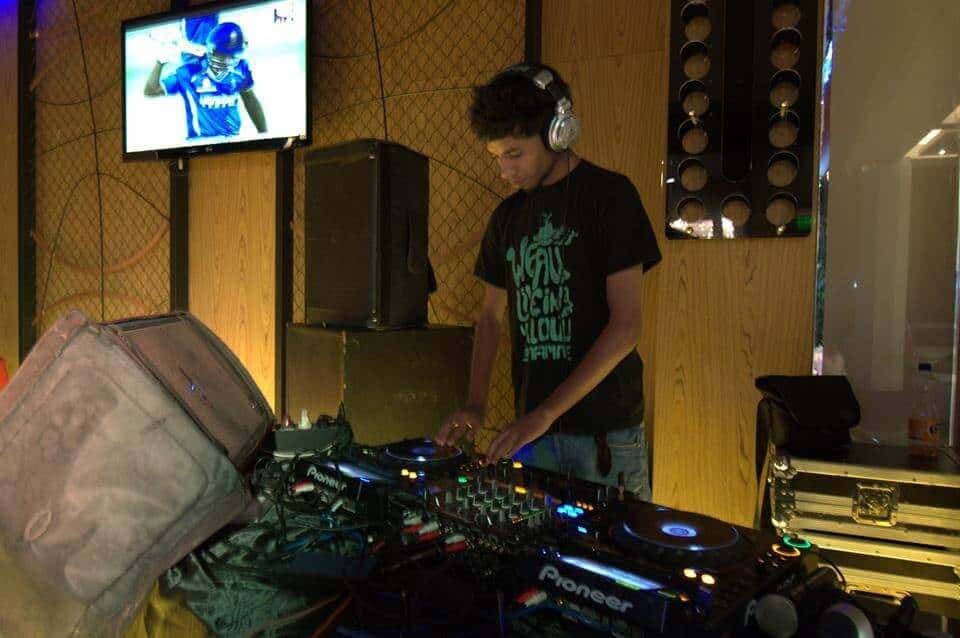 Saturday Night | Vapour thumb 3