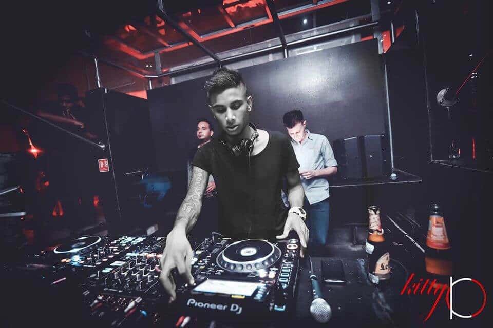 Cocoon Showcase  thumb 4