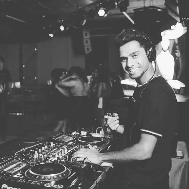 Diwali Carnival At Pebble The Jungle Lounge thumb 4