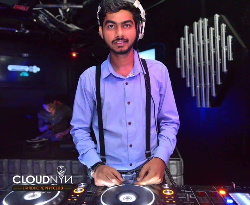 Thirsty 60NYN (Bottomless Bubbles) - Deepak & Chinmay Jakati thumb 3