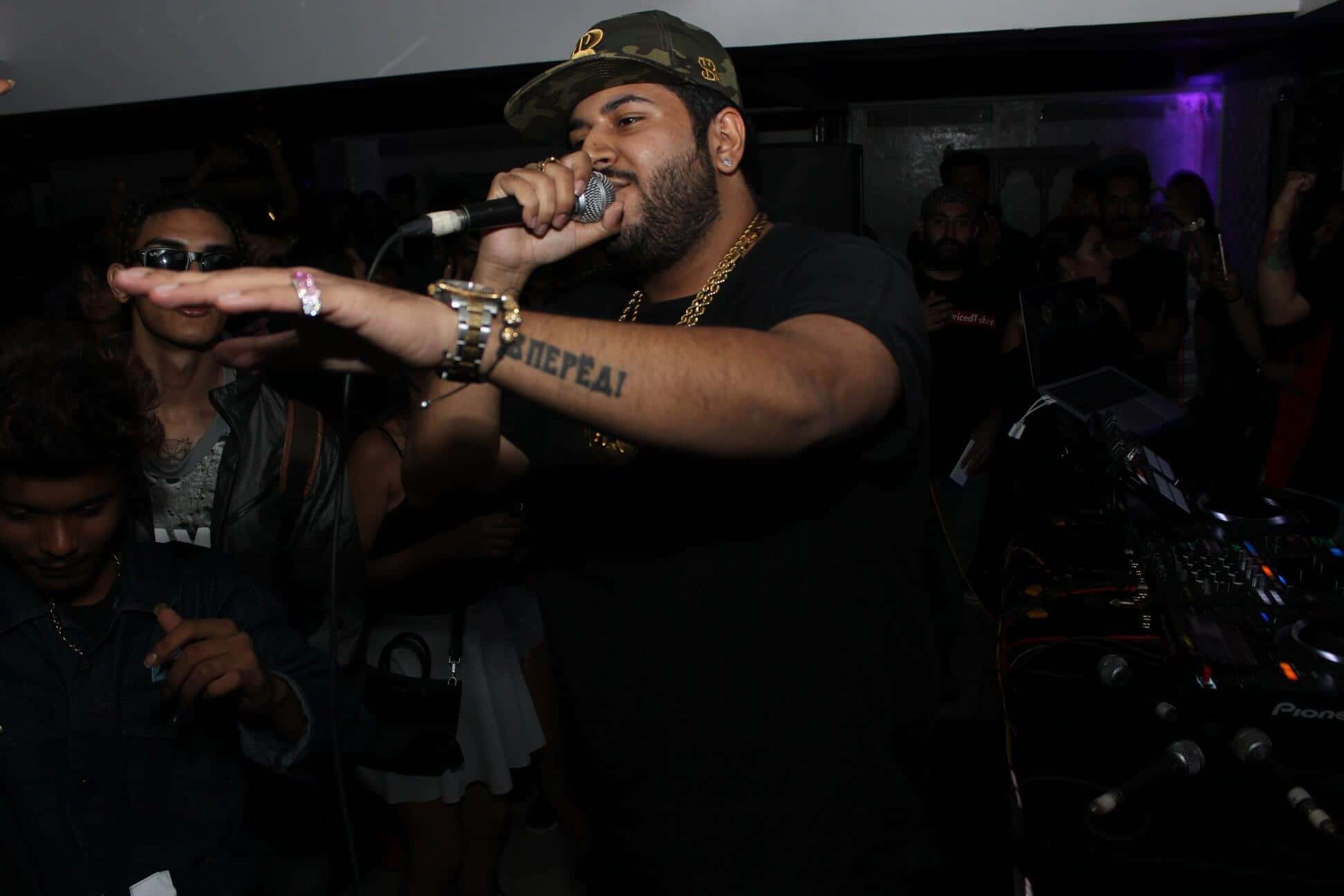 Tease Tuesdays At LOFT 38  thumb 4