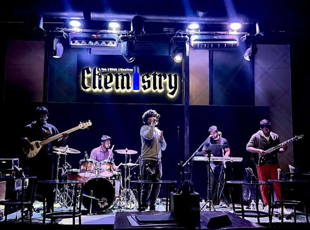 Sunday Live Performance | Amnesia thumb 3