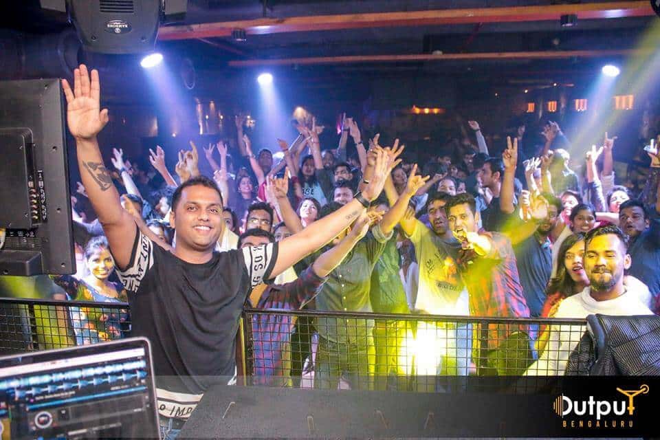 Saturday Mirchi Night | Gillys 104 thumb 4