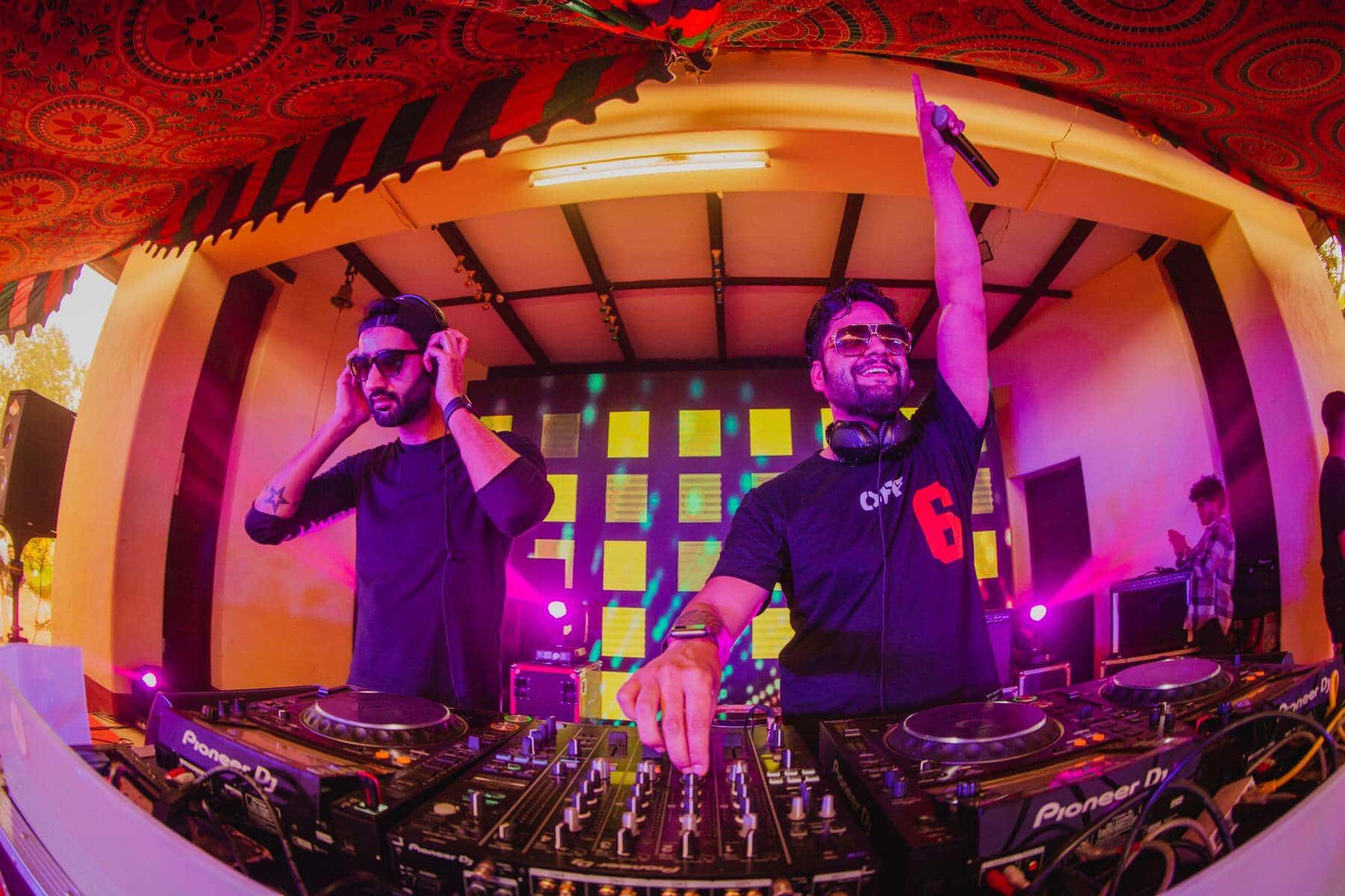 Sunburn Club thumb 4