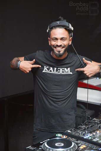 Leave Your Boyfriend Home thumb 3