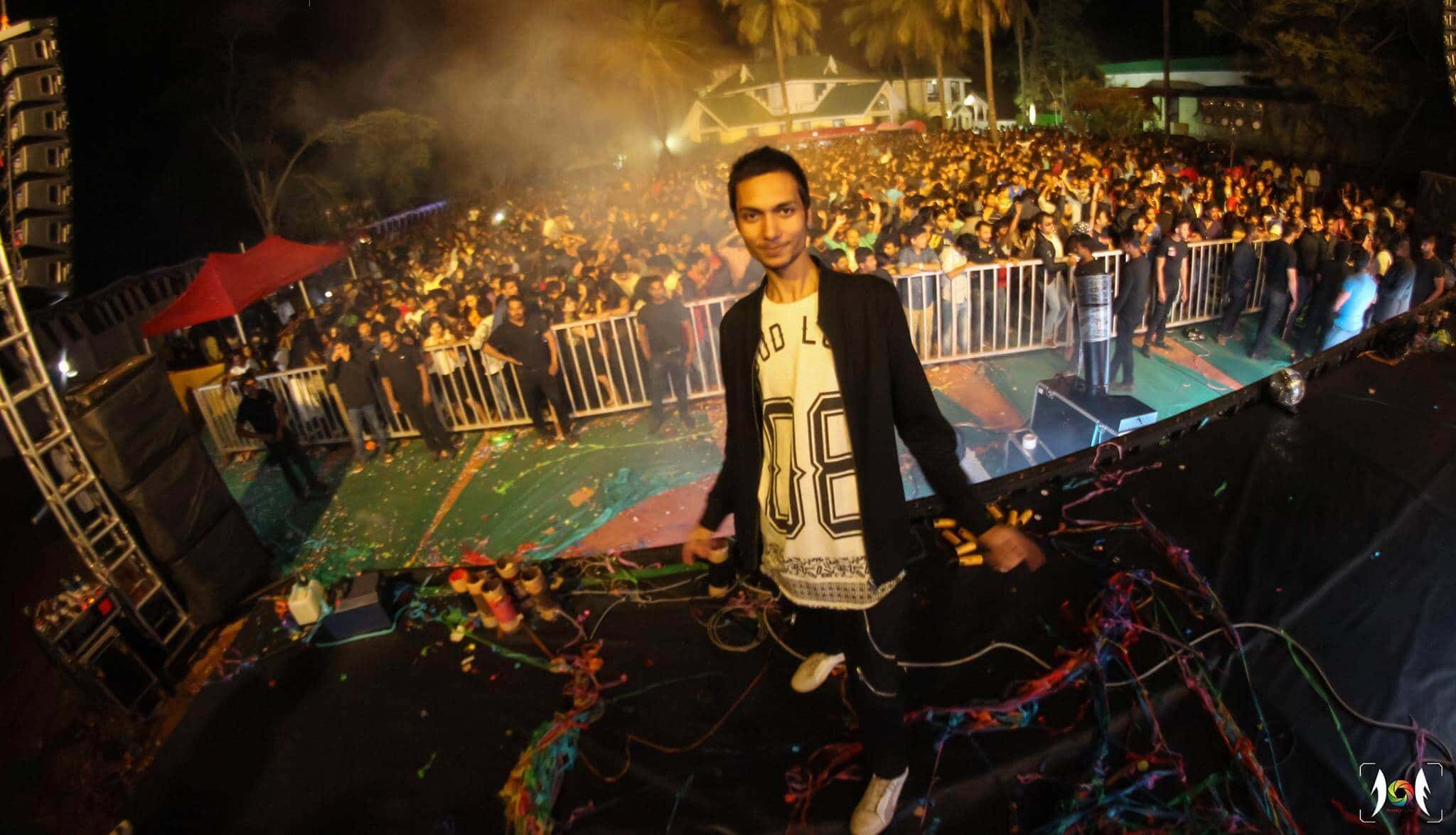 UB City Rooftop Experience thumb 3