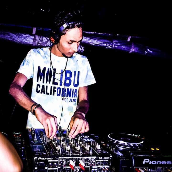 After Dark Sessions thumb 2