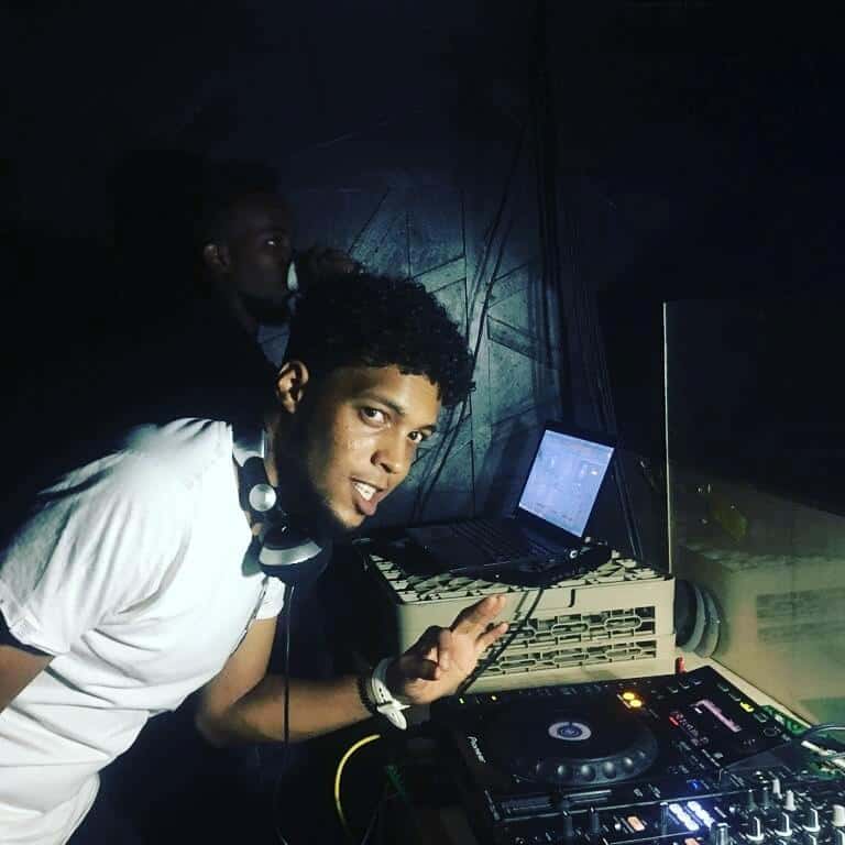 Waka Waka Wednesday thumb 3