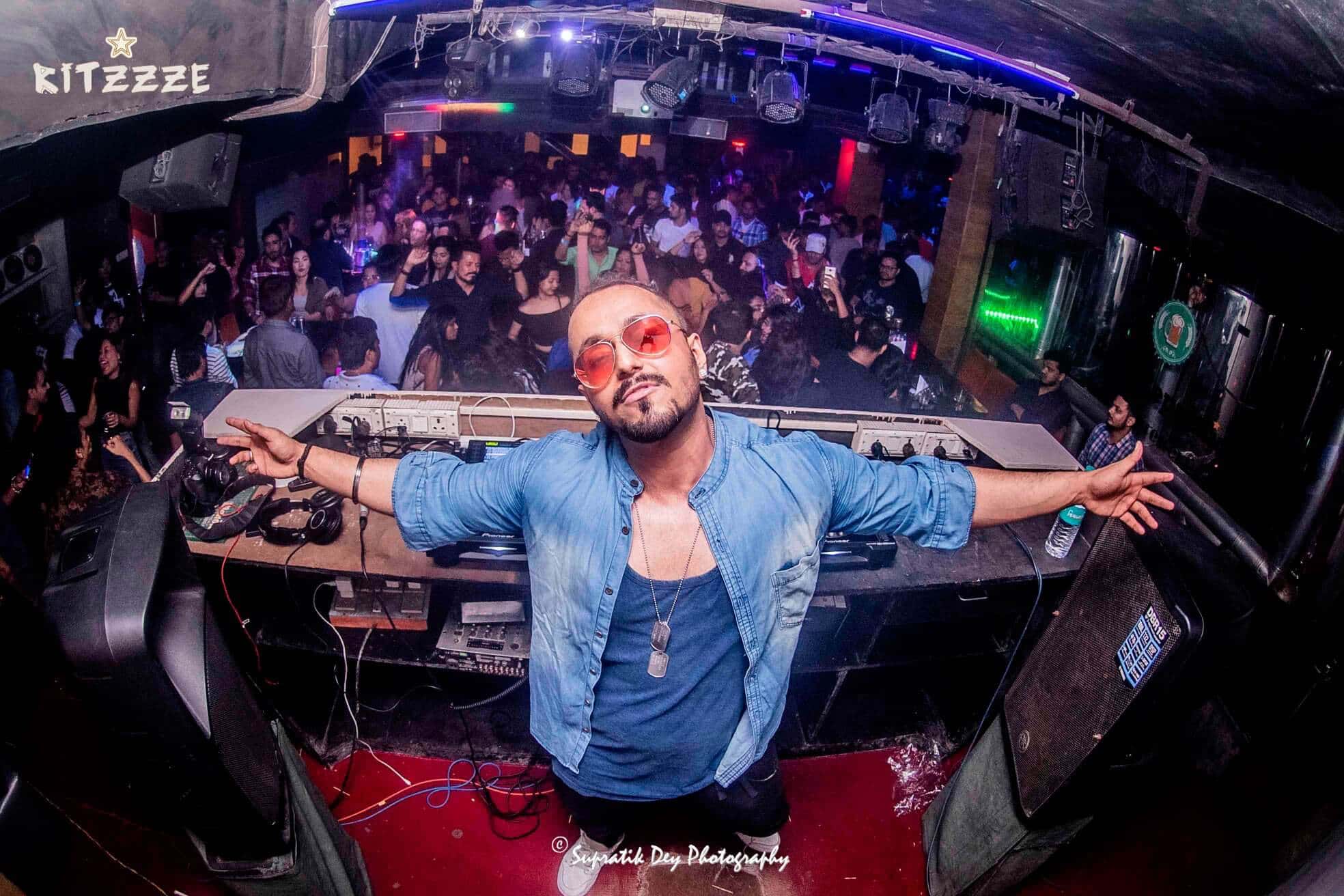 B Town Club - Bollywood Sundays  thumb 4