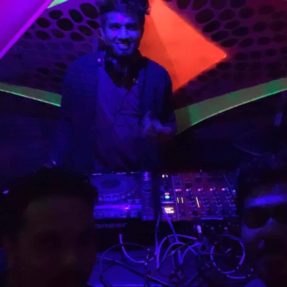 Techno Rooftop Rituals thumb 2