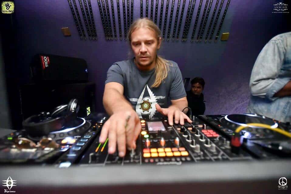 The Full Spectrum thumb 4