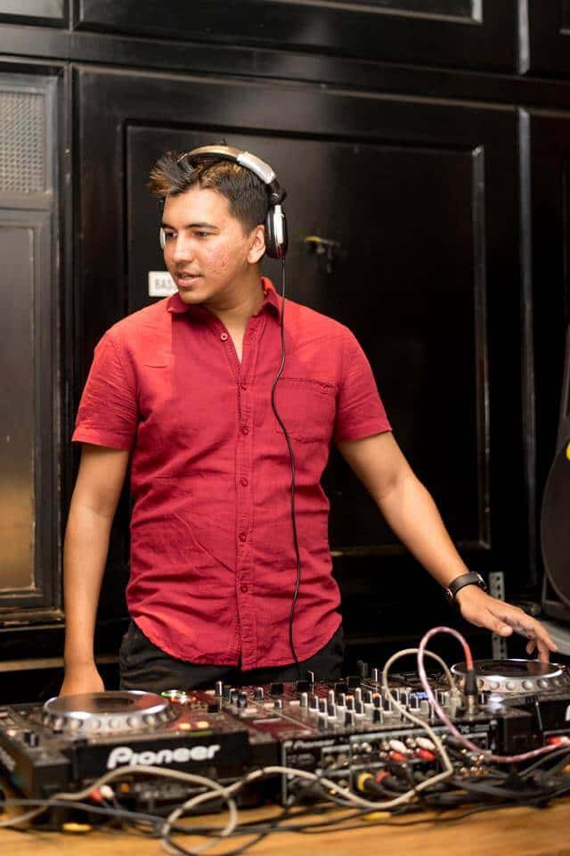 Saturday Night | Uptown Square thumb 2