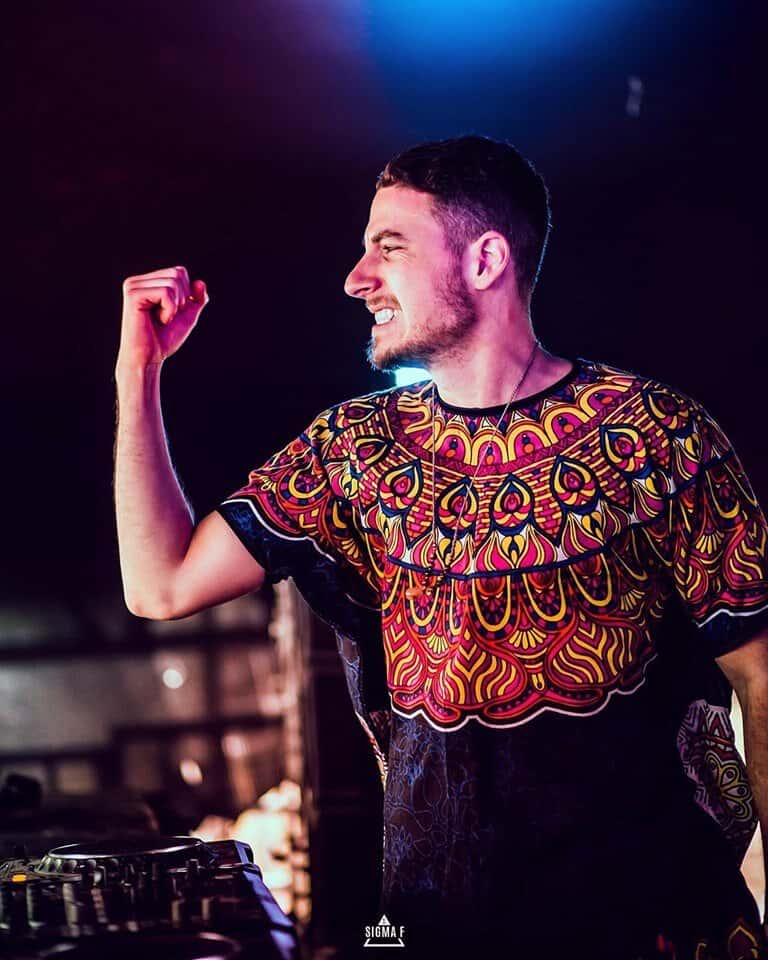 Sajanka Live At Sunburn Superclub. thumb 4