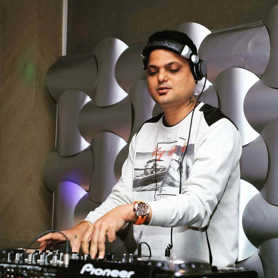 Saturday Bollywood Night thumb 4