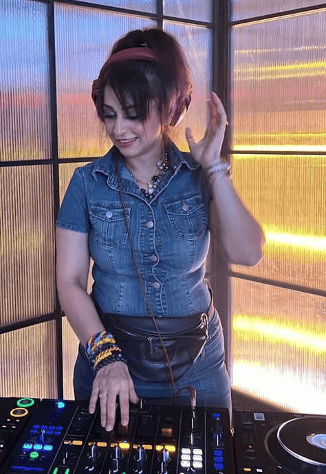 New Year Ladies And Models Night Bash thumb 4