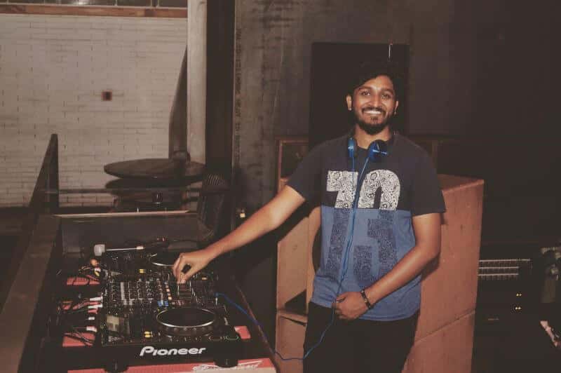 Mixtape Madness - Bollywood And Commercial DJ Night thumb 3