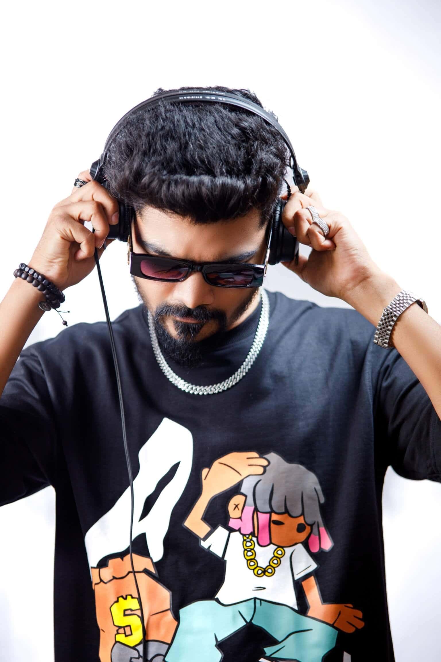 Wednesday Ladies Night thumb 2