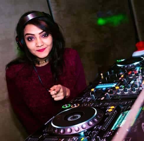 Red Box Boiler Room Edition thumb 3