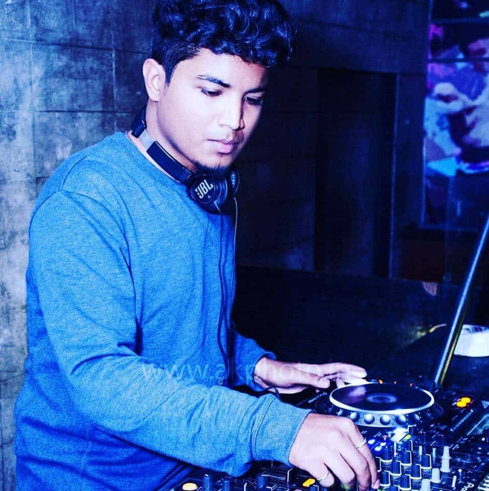 One Last Dive | Last Pool x Foam Party Of This Season thumb 4