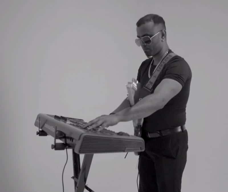 Project Exodus Live Performance thumb 2