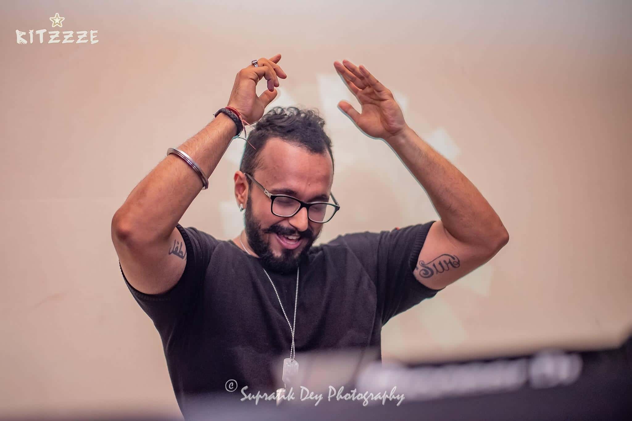 Sungaze In The Jungle thumb 2