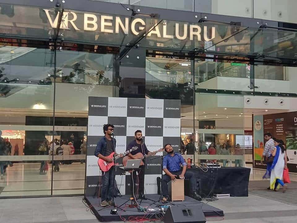 Live Music Band At Casinova thumb 2