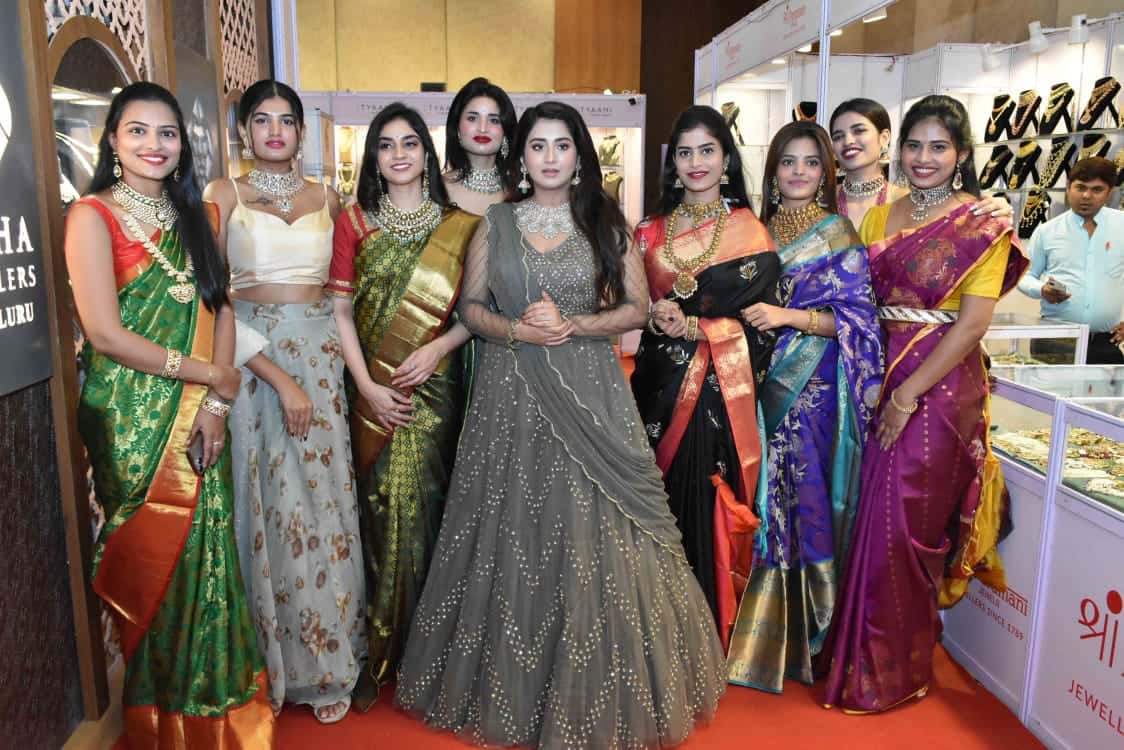 Asia Jewels Show 2022 thumb 3