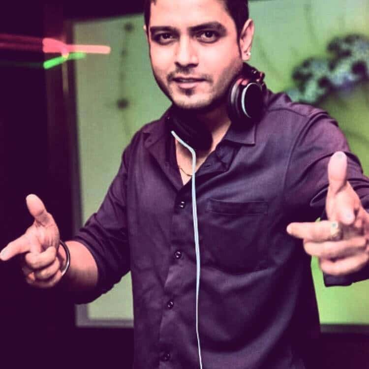 Bollywood Swag Night - Get Free Drinks thumb 4