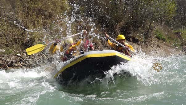Adventurous River Rafting in Kolad thumb 2
