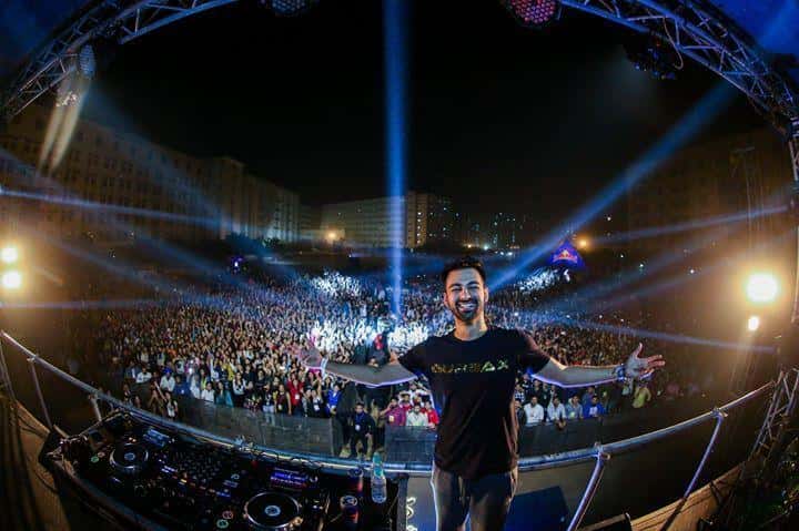 Biggest Open Air Celebration - Hymn for the Decade 2020 ft. Gurbax thumb 3