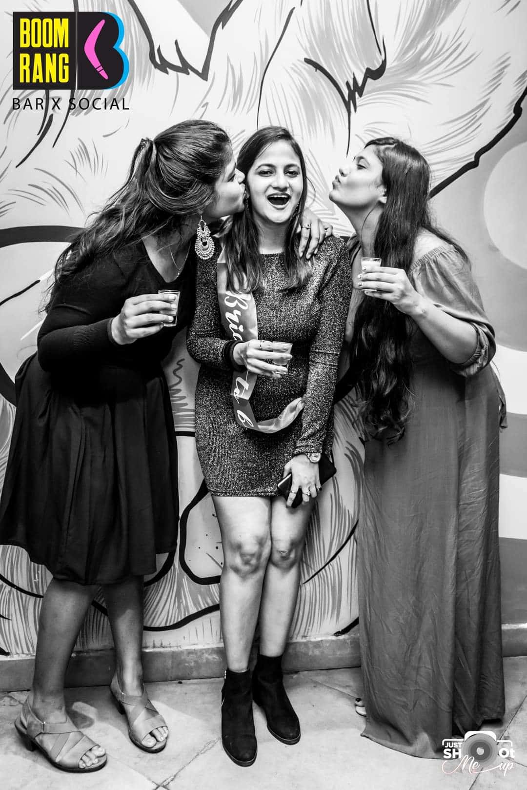 Thursday Blockbuster | Boomrang thumb 2