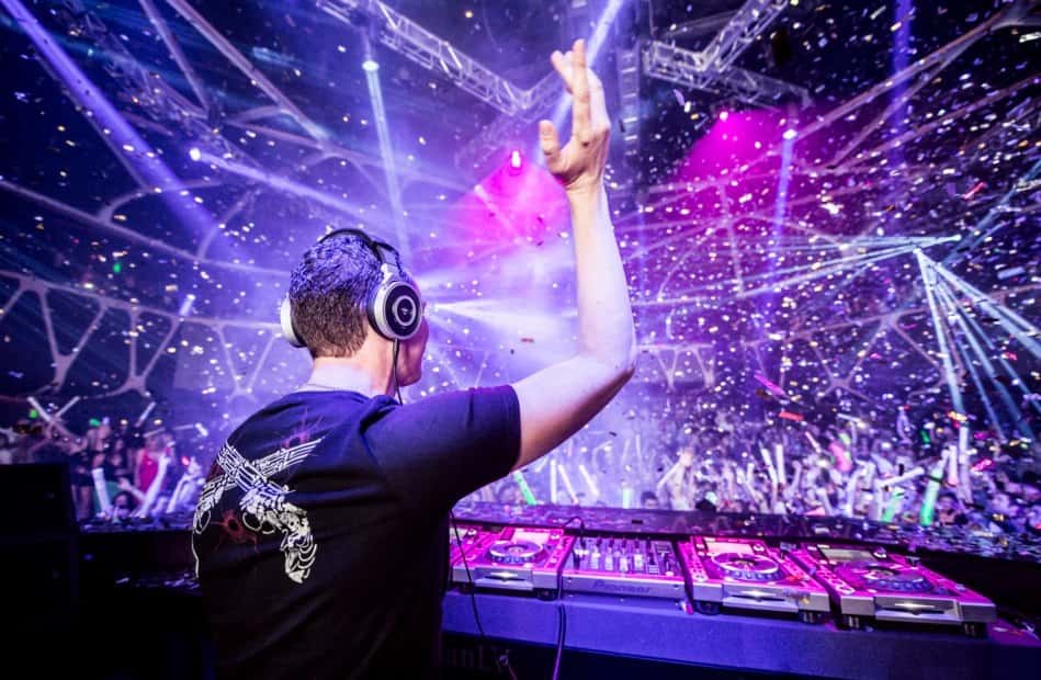 Biggest Friday Bollywood Punjabi Music Carnival: Mini Concert thumb 2