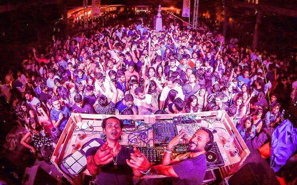 Dance Republic ft. Rohit Barker & Nikhil Chinapa  thumb 4