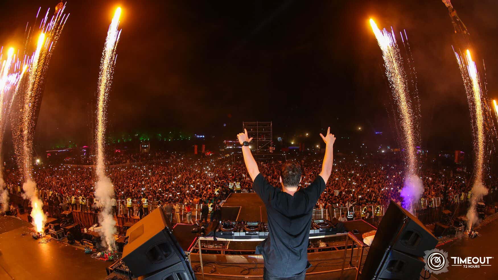 Timeout 002 : Cyberpunk City thumb 3