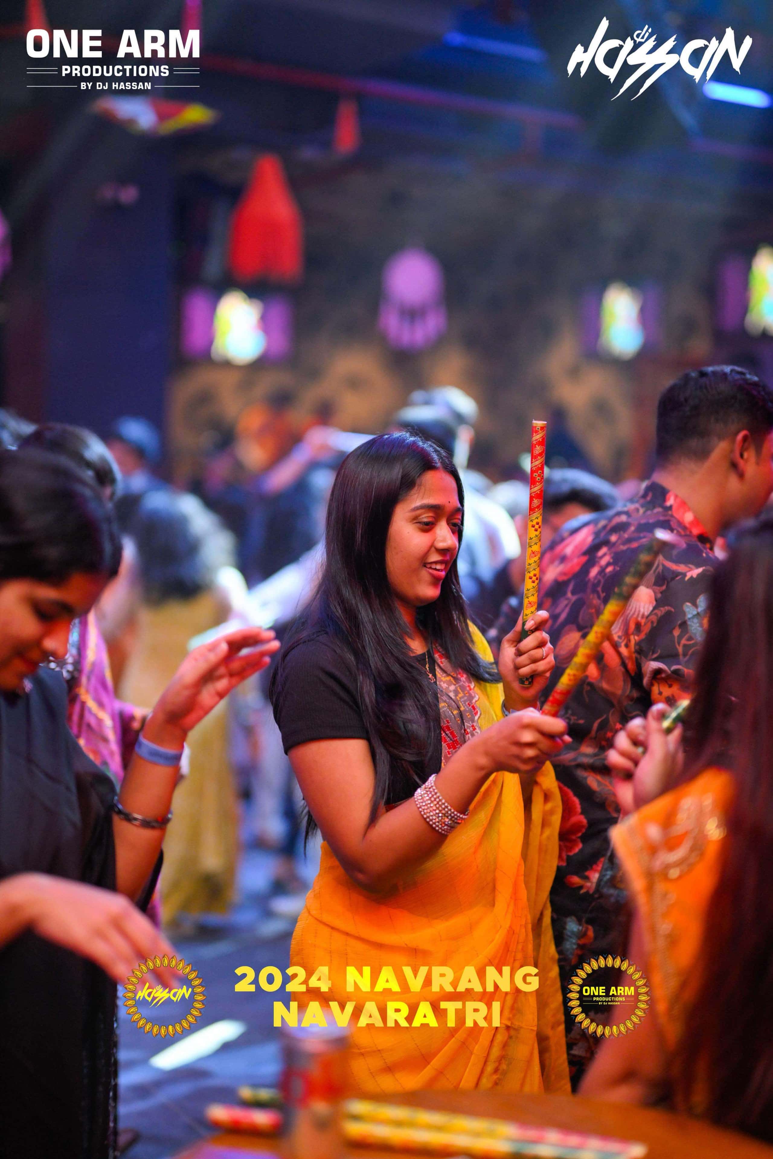 Safed Gujrati Garba Night | Bhartiya City Mall  thumb 2