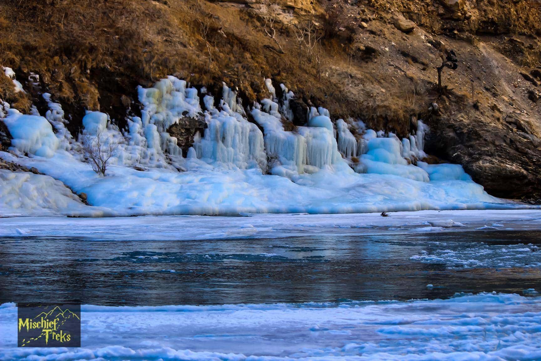 Chadar Trek - The frozen Zanskar River | Mischief Treks thumb 2