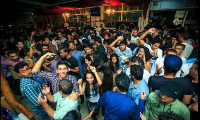 Friday Bollywood Ladies Night (videotheque set) thumb 2