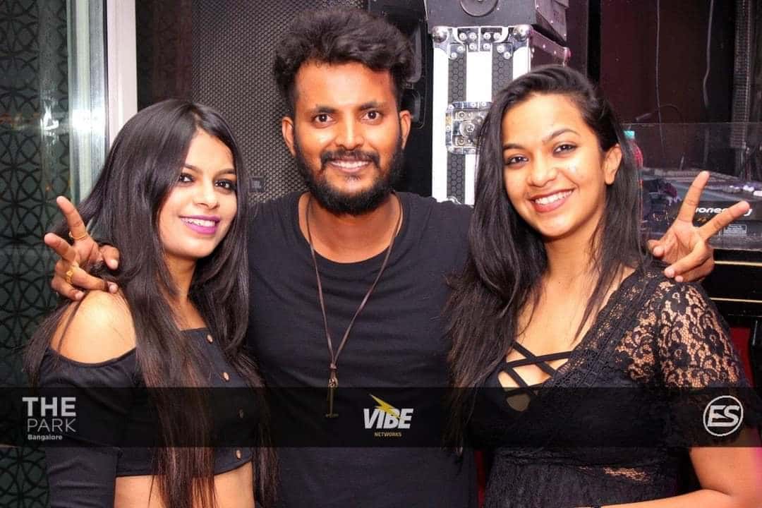 All White Party - Wednesday Ladies Night By The Poolside thumb 3