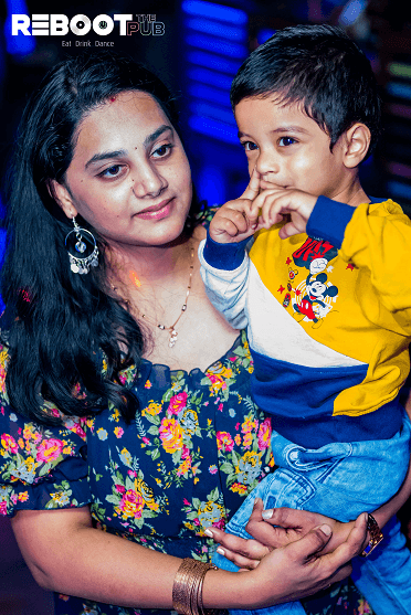 La Femme Ladies Night thumb 4