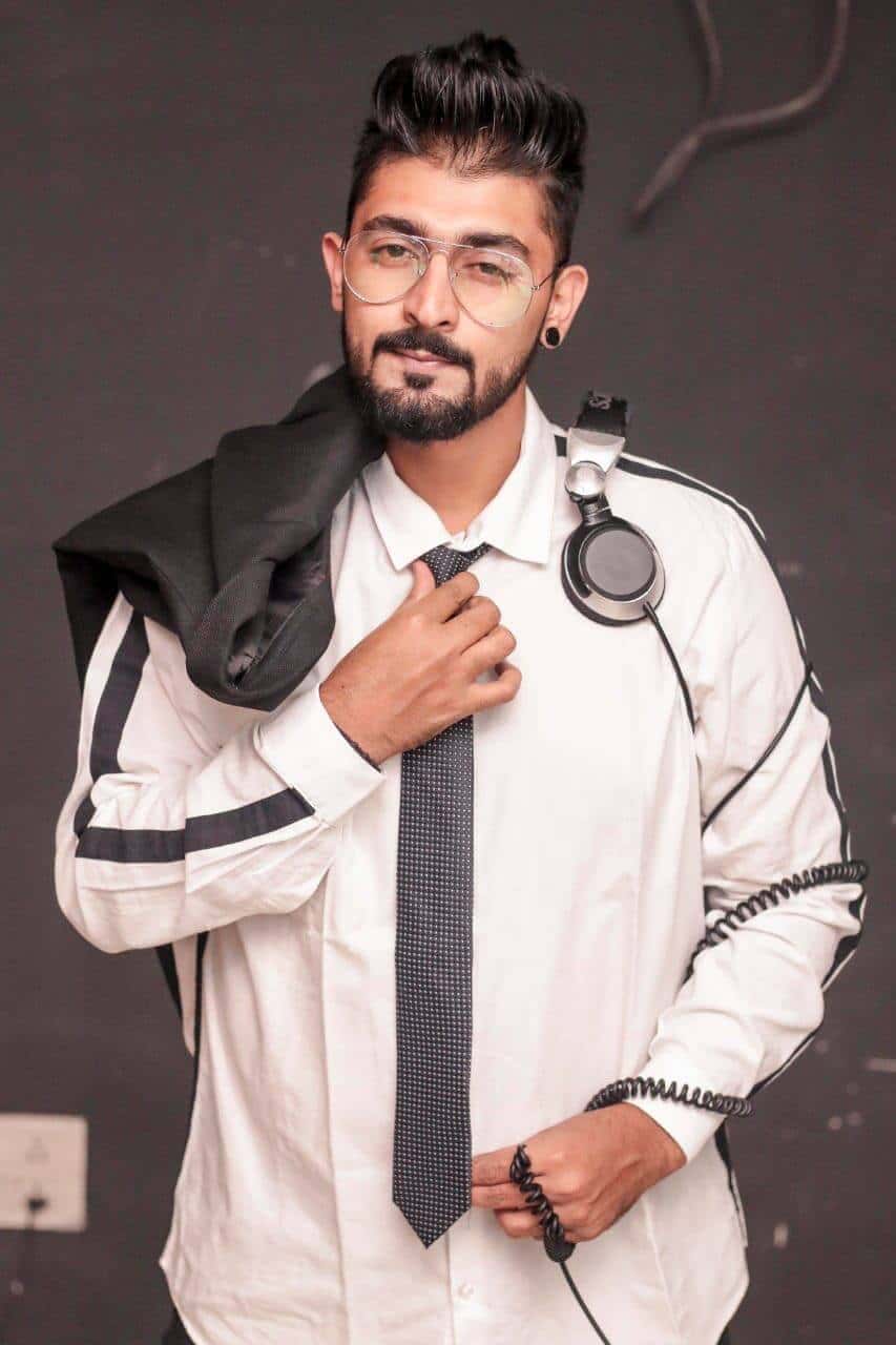 Bollywood Punjabi Night at Loveshack! thumb 4