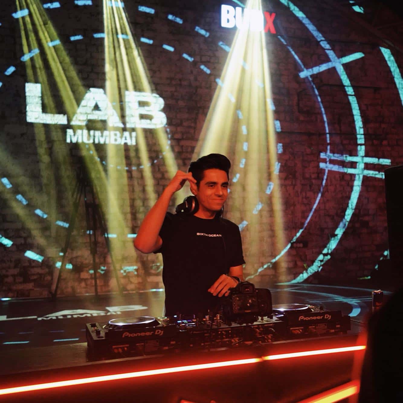 Unscripted Chapter 1 thumb 2