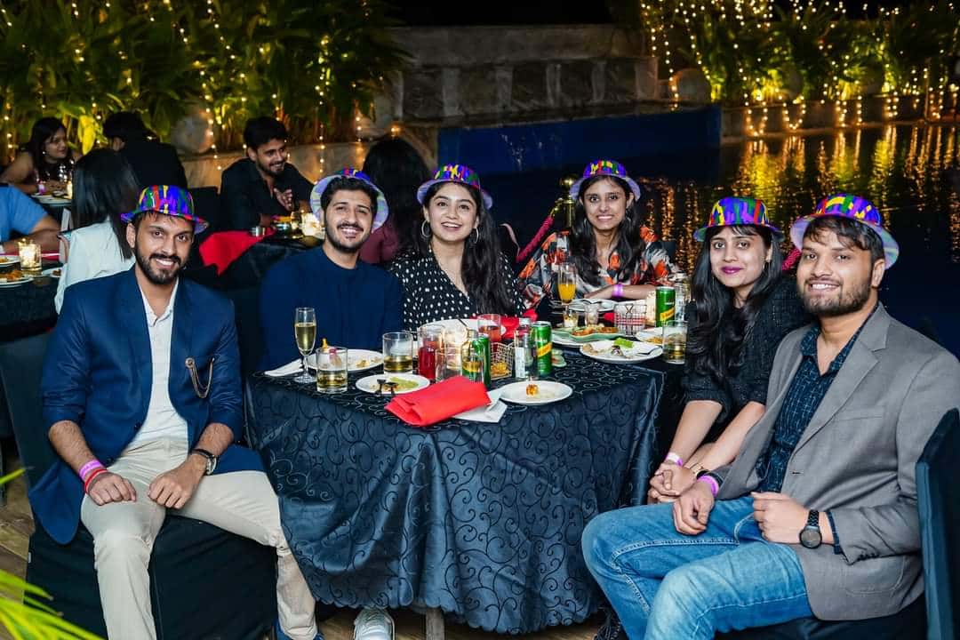 Friday Poolside Party | Courtyard By Marriott thumb 3