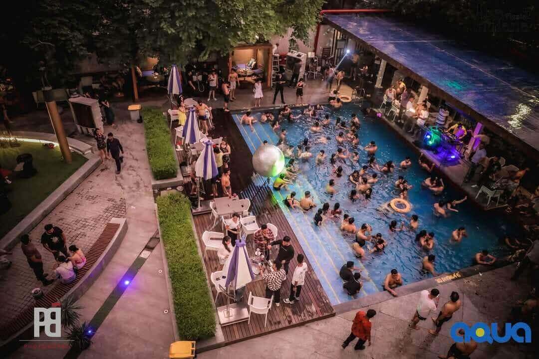 Pool Party Paradise thumb 4