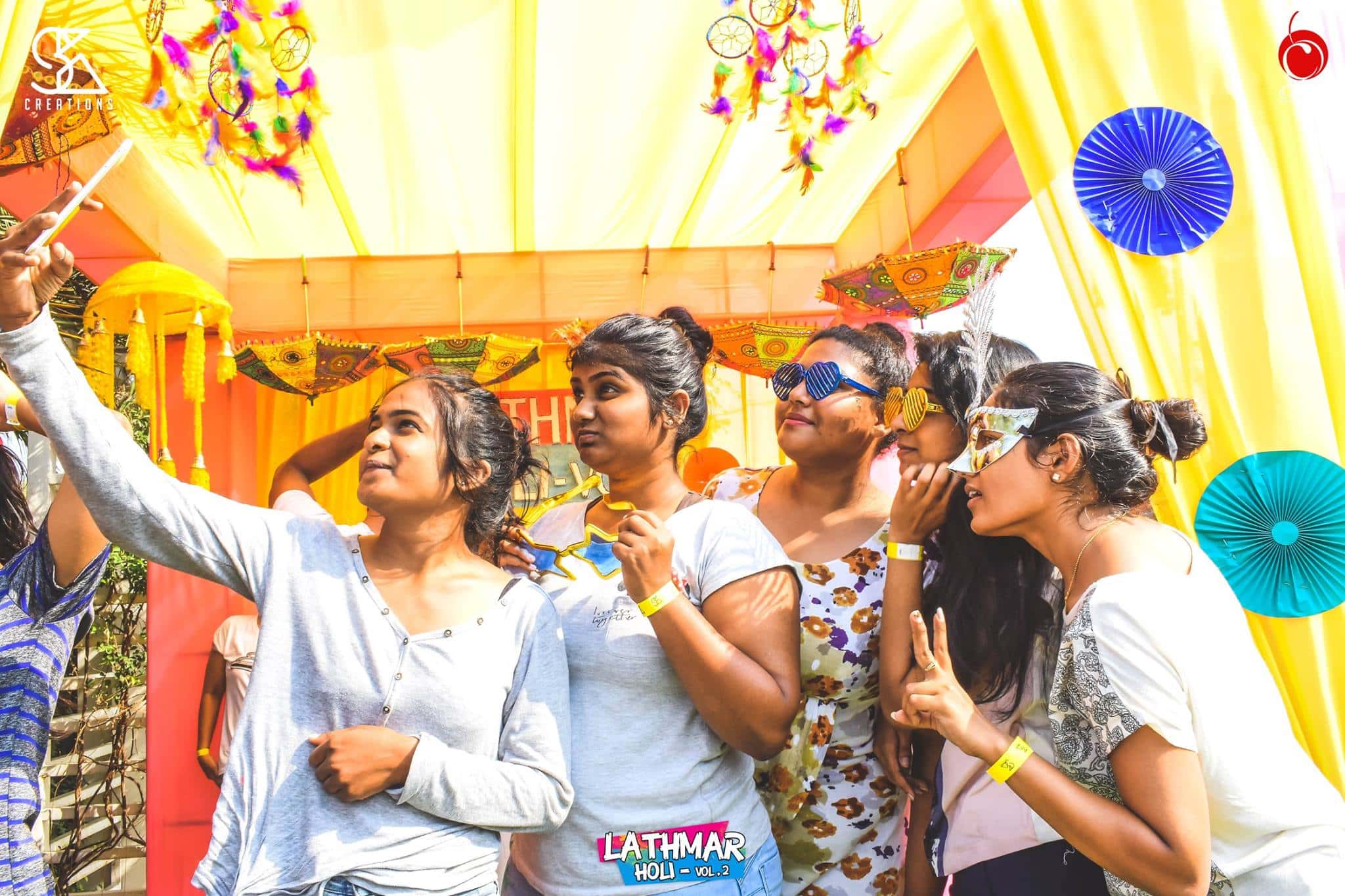 Lathmar Holi Vol 5 (Hyderabads Biggest Open Air Event) thumb 3