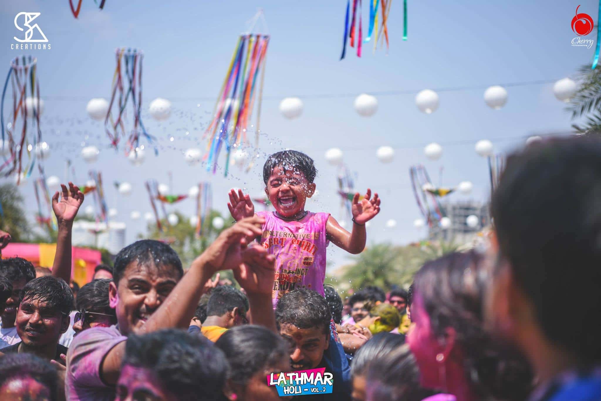 Lathmar Holi Vol 5 (Hyderabads Biggest Open Air Event) thumb 4