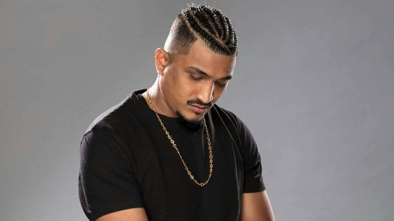 Maaholi 2019 - Divine (Gully Boy) Live  thumb 2