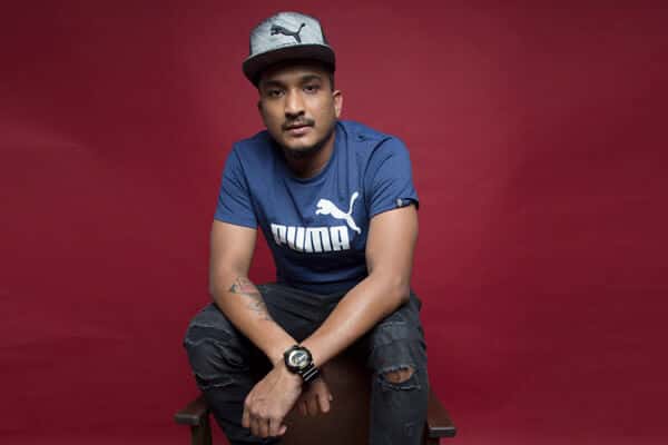 Maaholi 2019 - Divine (Gully Boy) Live  thumb 4