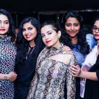 High On Heels - Ladies Night thumb 3