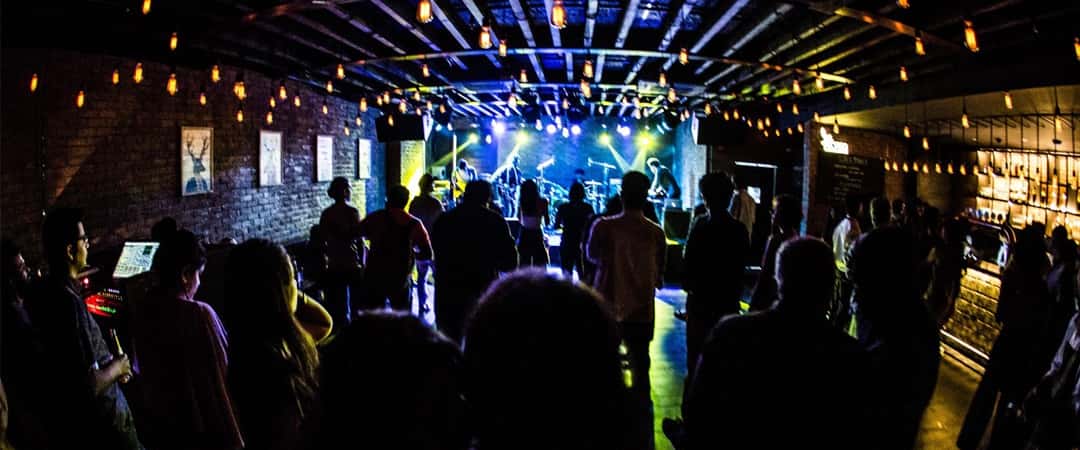 Wine O'Clock Wednesday Ladies night Ft. DJ Esha thumb 3